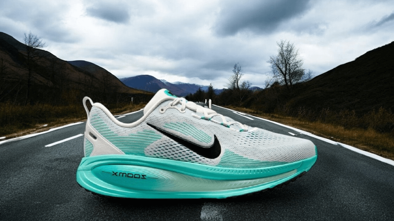 NIKE VOMERO 18